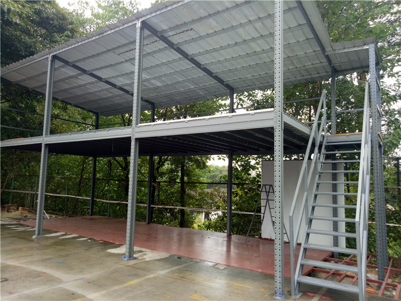 廣州客戶再來找亞大倉儲(chǔ)貨架廠家定制貨架